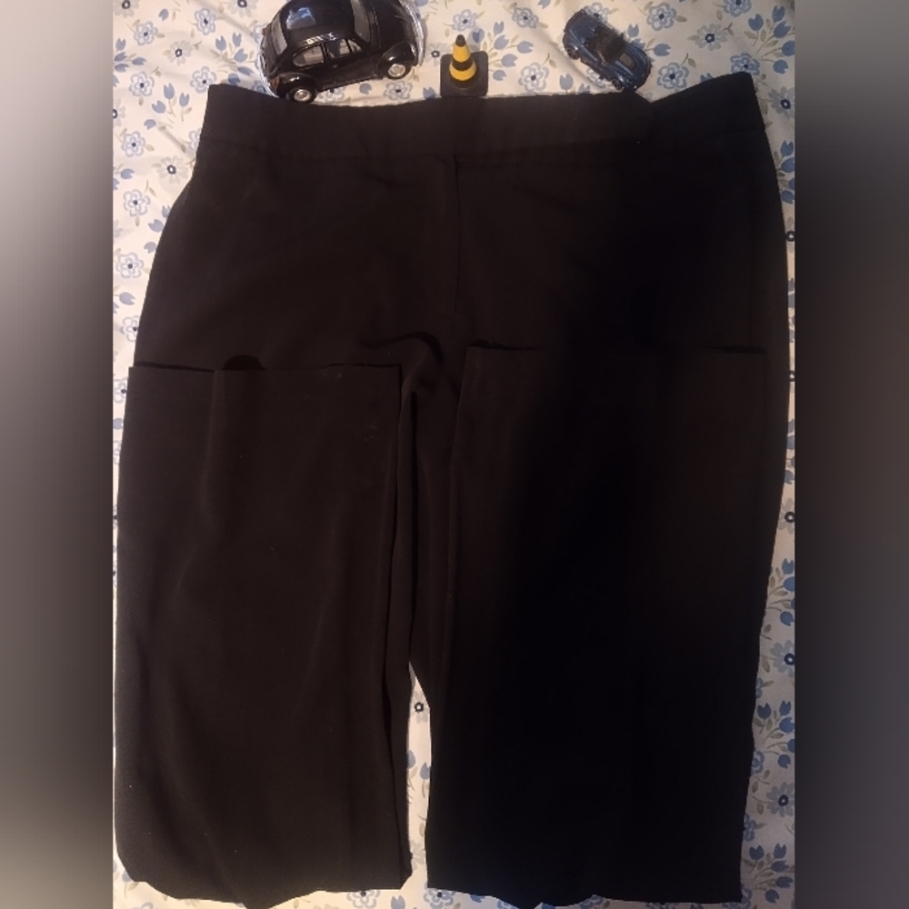 Signature by Larry Levine Black dress Pants